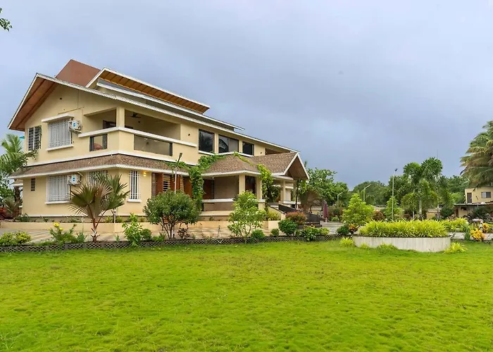 Coco Palms By Veo - Part Of Stayvista Nashik