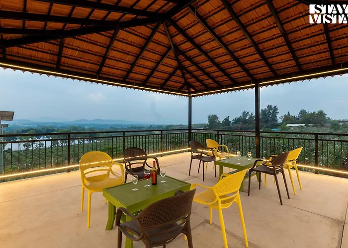 Stayvista'S Harvest Haven - Pool-View Villa With Deck & Machan Near Sula Nashik