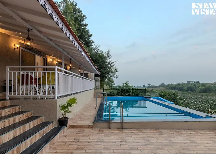 Stayvista'S Harvest Haven - Pool-View Villa With Deck & Machan Near Sula Nashik